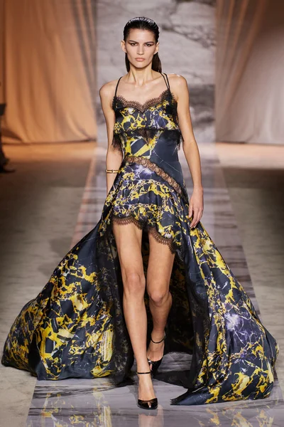 Look 34